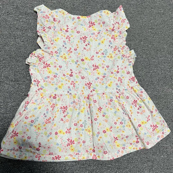 Floral Ruffle Kids Top - Picture 5 of 5